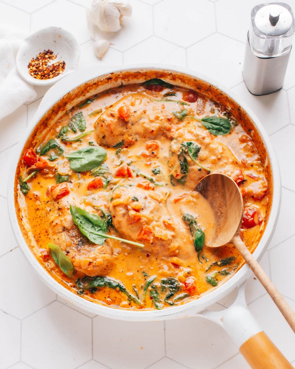 Easy 30-Minute Creamy Tuscan Chicken: Your Weeknight Favorite